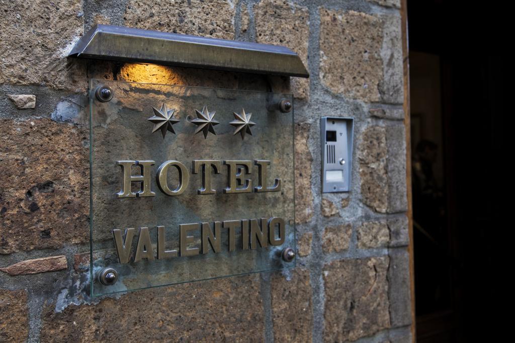 Hotel Valentino Centro Storico Орвието Экстерьер фото